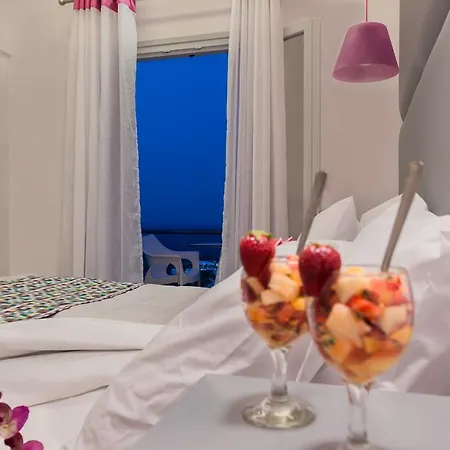Πανσιόν Sweet Pop (adults Only) Φηρά